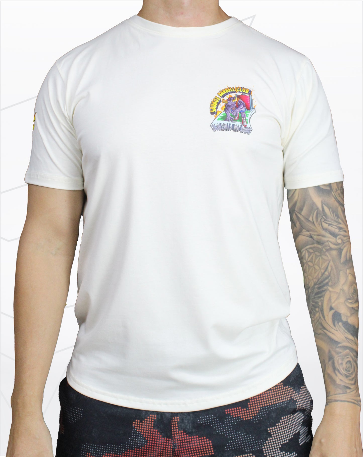 Camiseta básica (savage barbell club)
