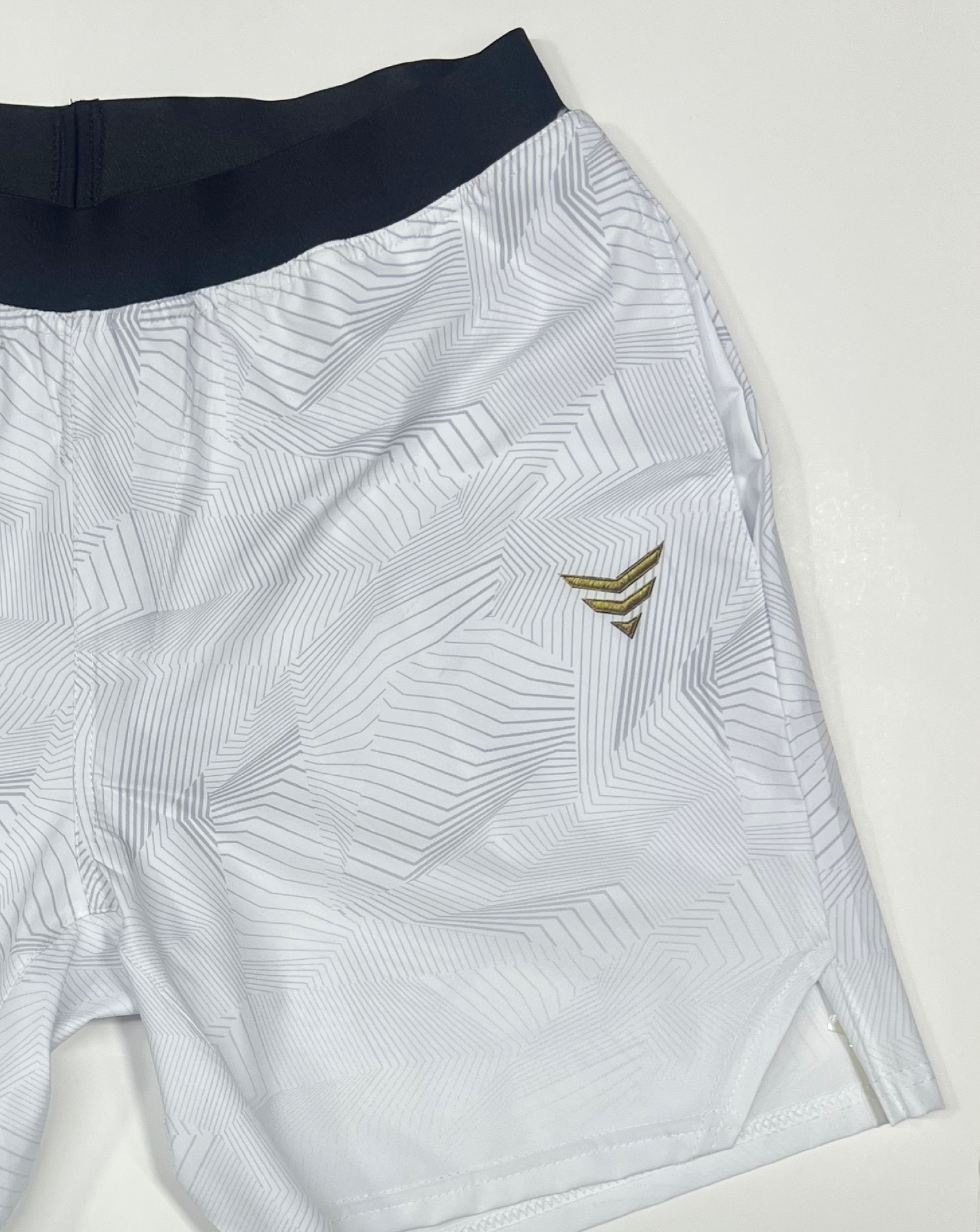 Active 7" (line white)