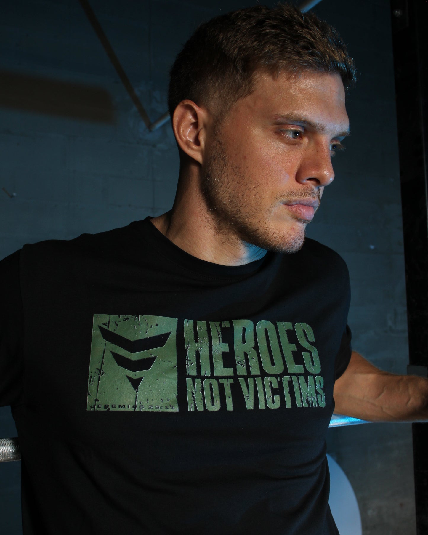 Camiseta básica (heroes)